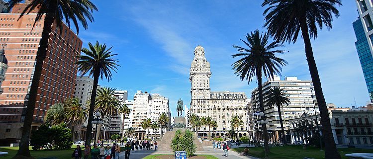 <span style="font-weight: bold;">MONTEVIDEO -Uruguay</span><br>