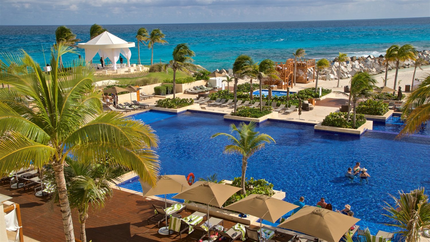 <span style="font-weight: bold;">CANCÚN</span><br>