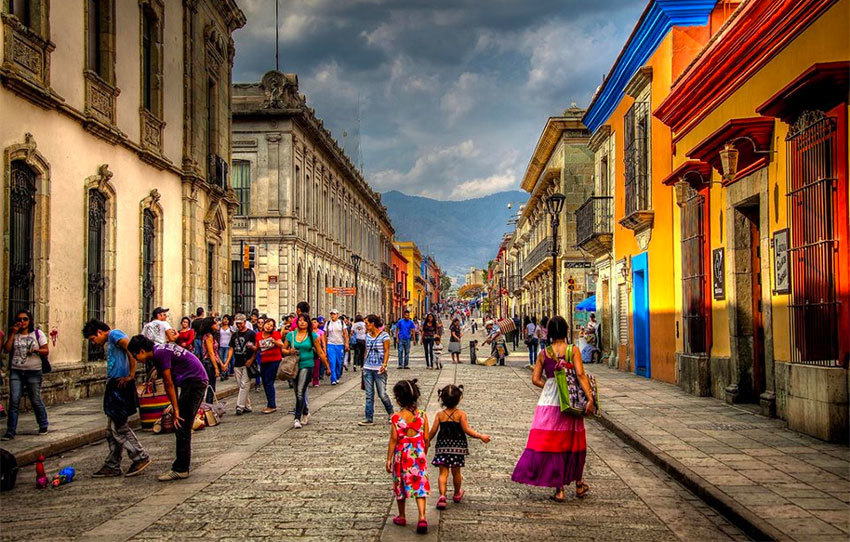 <span style="font-weight: 700;">OAXACA&nbsp;</span>